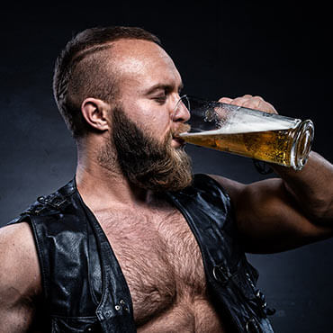 Namorado que aprecia Cerveja