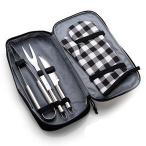 Kit-Churrasco-com-Faca-Garfo-e-Pegador-em-Aco-Inoxidavel